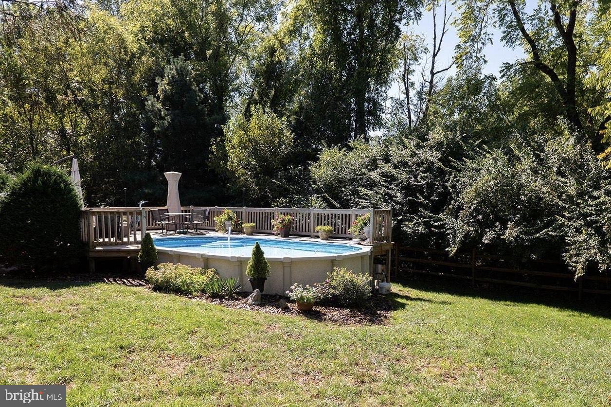 1021 Sage Road West Chester, PA 19382 - Photo 35 of 41 Summer 2025