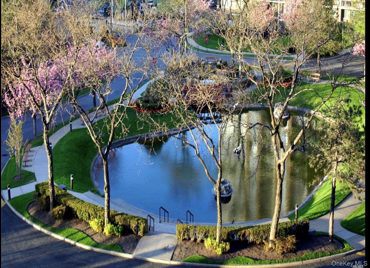2 Bay Club Drive, Unit 17Z2 Queens, NY 11360 - Photo 1 of 17 a backyard of a house with lots of green space