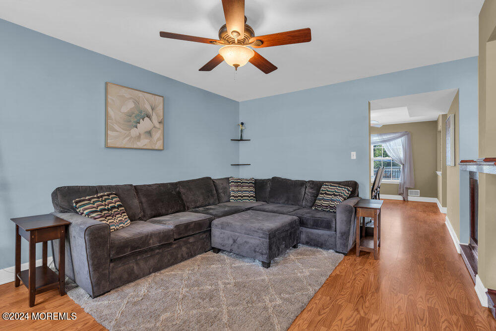 7 Andrew Street Howell, NJ 07731 - Photo 18 of 57 014_dsc02756_668