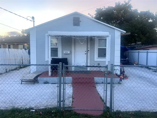 $1,600 | 5714 Northwest 21st Avenue, Miami, FL 33142
