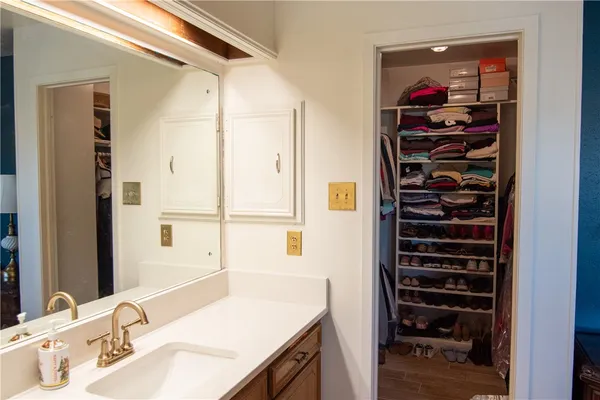 $2,100 | 4508 Littleton Court, Bryan, TX 77802