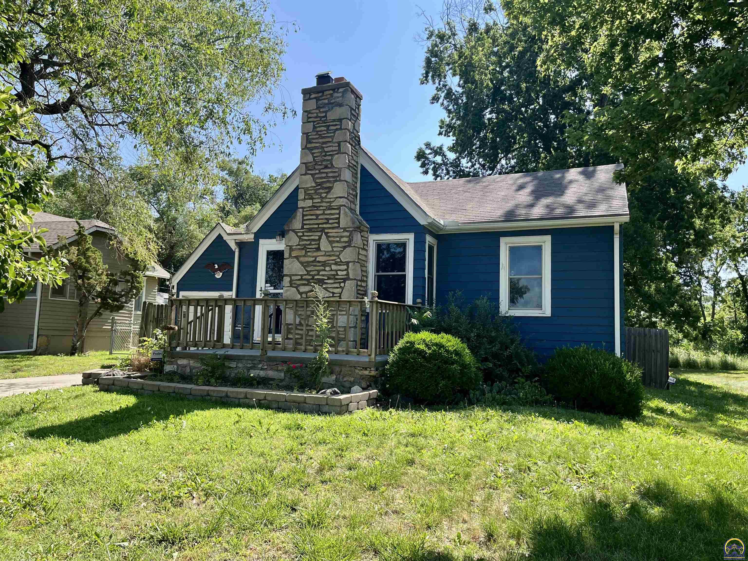 2324 Southwest Topeka Boulevard Topeka, KS 66611 - Photo 1 of 1 Front of House