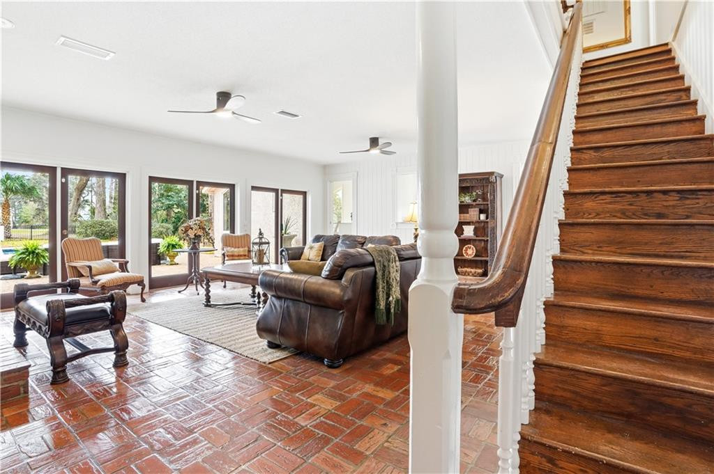118 Harrogate Road St. Simons Island, GA 31522 - Photo 27 of 53