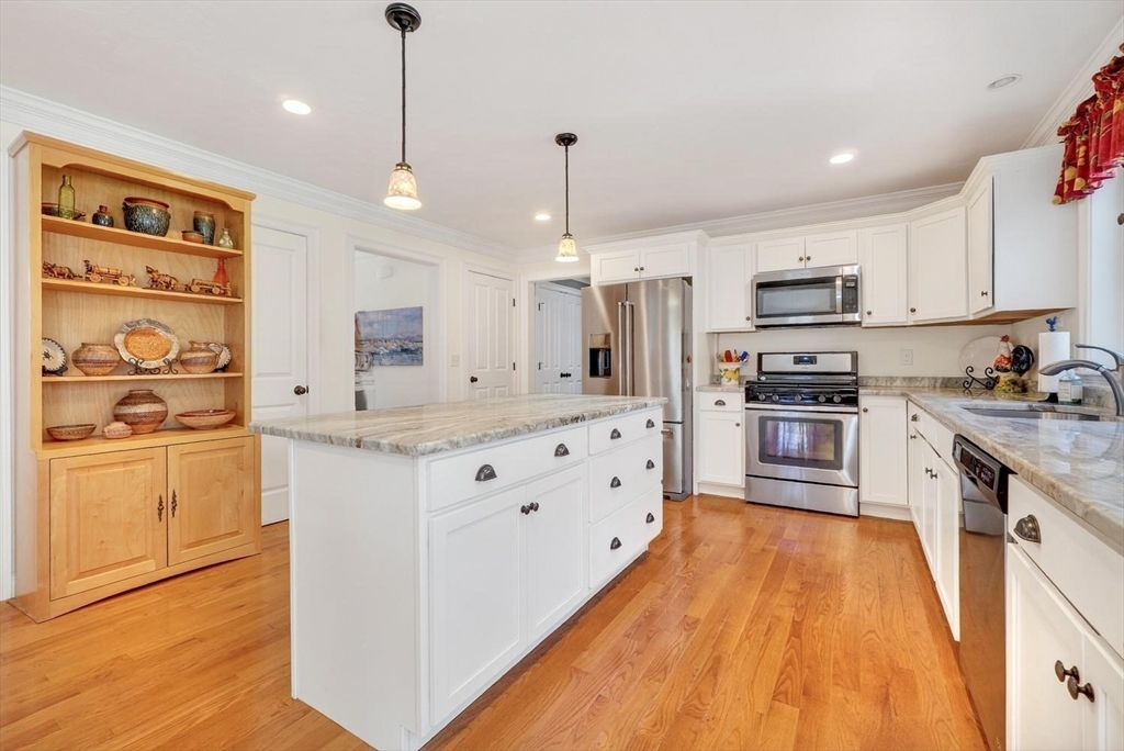 338 Cow Pond Brook Road Groton, MA 01450 - Photo 8 of 40 Gallery Image 8