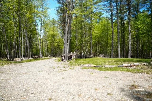 $1,000,000 | 55 Lower Oak Point Road, Winterport, ME 04496