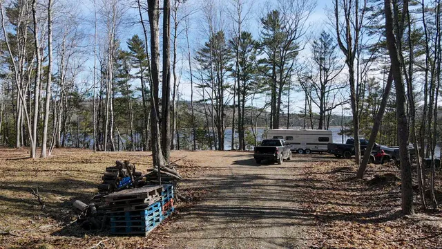 $1,000,000 | 55 Lower Oak Point Road, Winterport, ME 04496