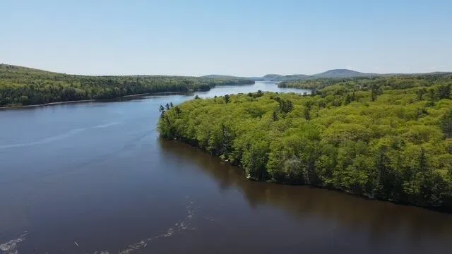 $1,000,000 | 55 Lower Oak Point Road, Winterport, ME 04496