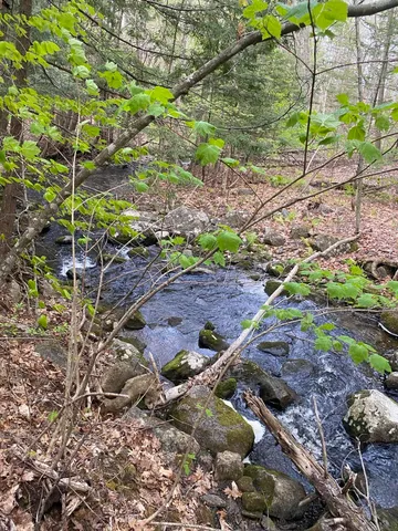 $1,000,000 | 55 Lower Oak Point Road, Winterport, ME 04496