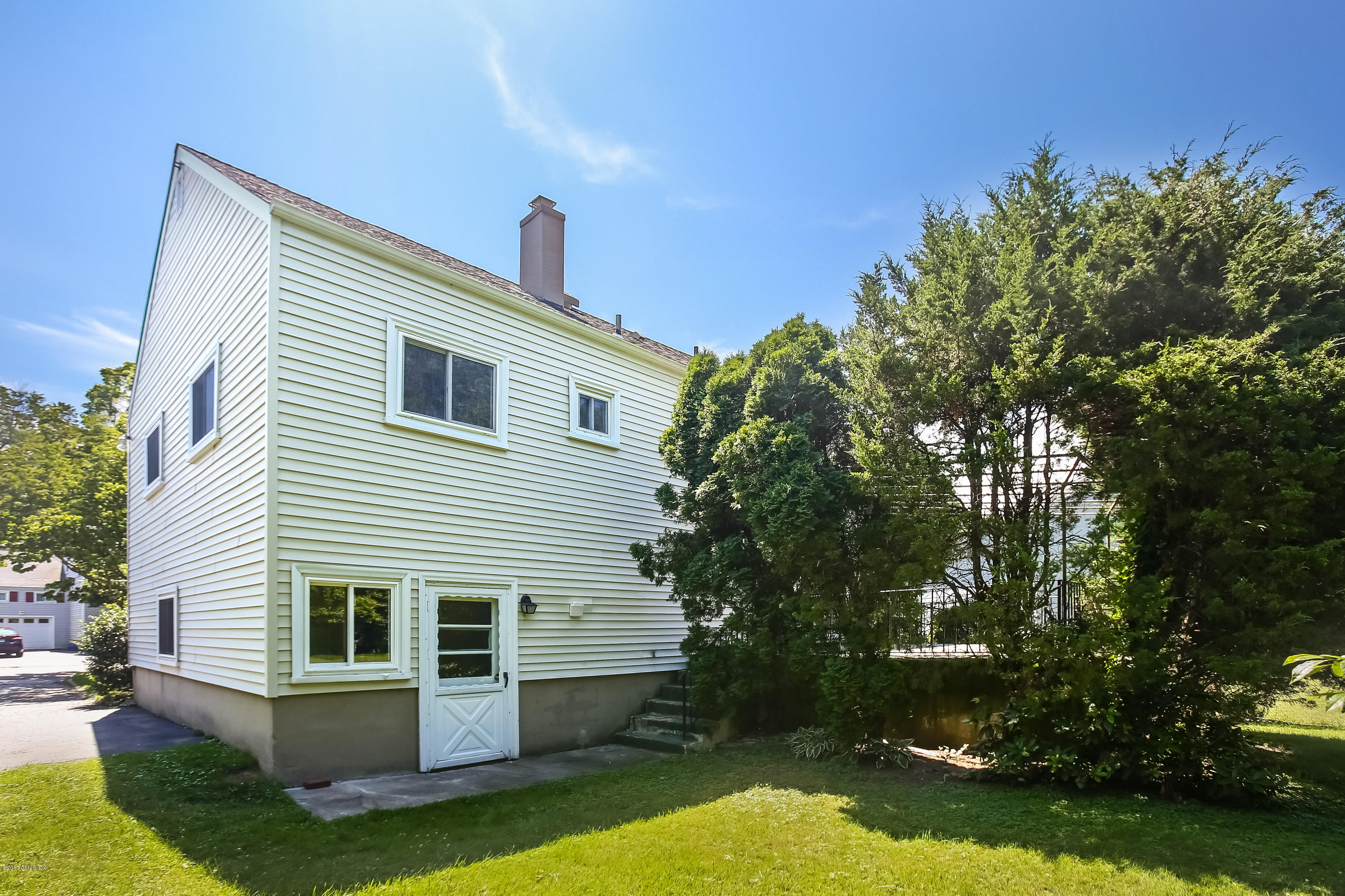 17 Amherst Road Riverside, CT 06878 - Photo 11 of 17 022-Rear_View-4451965-large