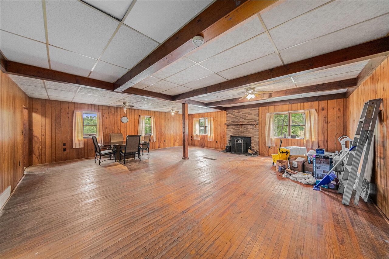10501 Hadley Road Gregory, MI 48137 - Photo 10 of 37