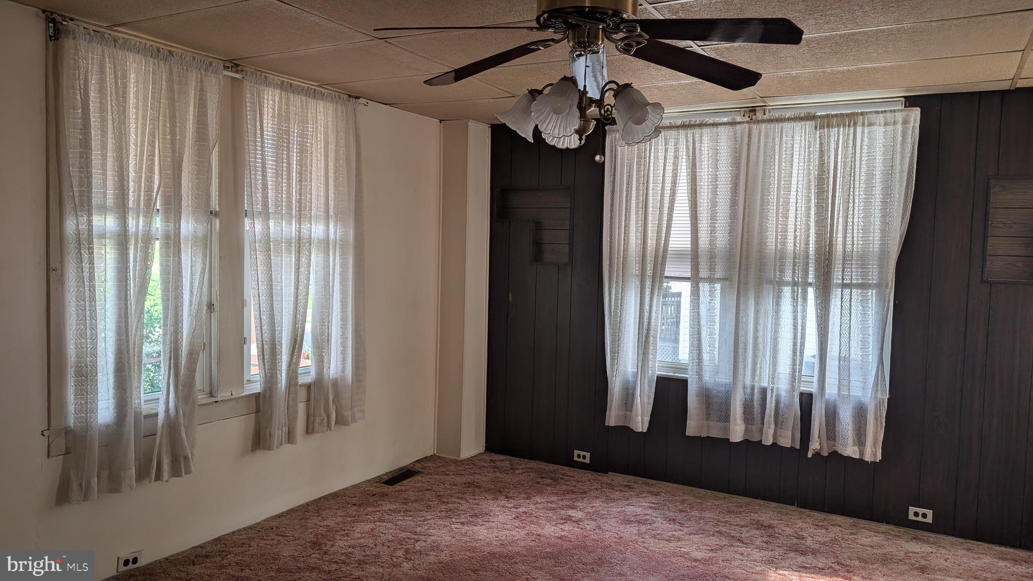 1259 Haverford Road Crum Lynne, PA 19022 - Photo 2 of 9