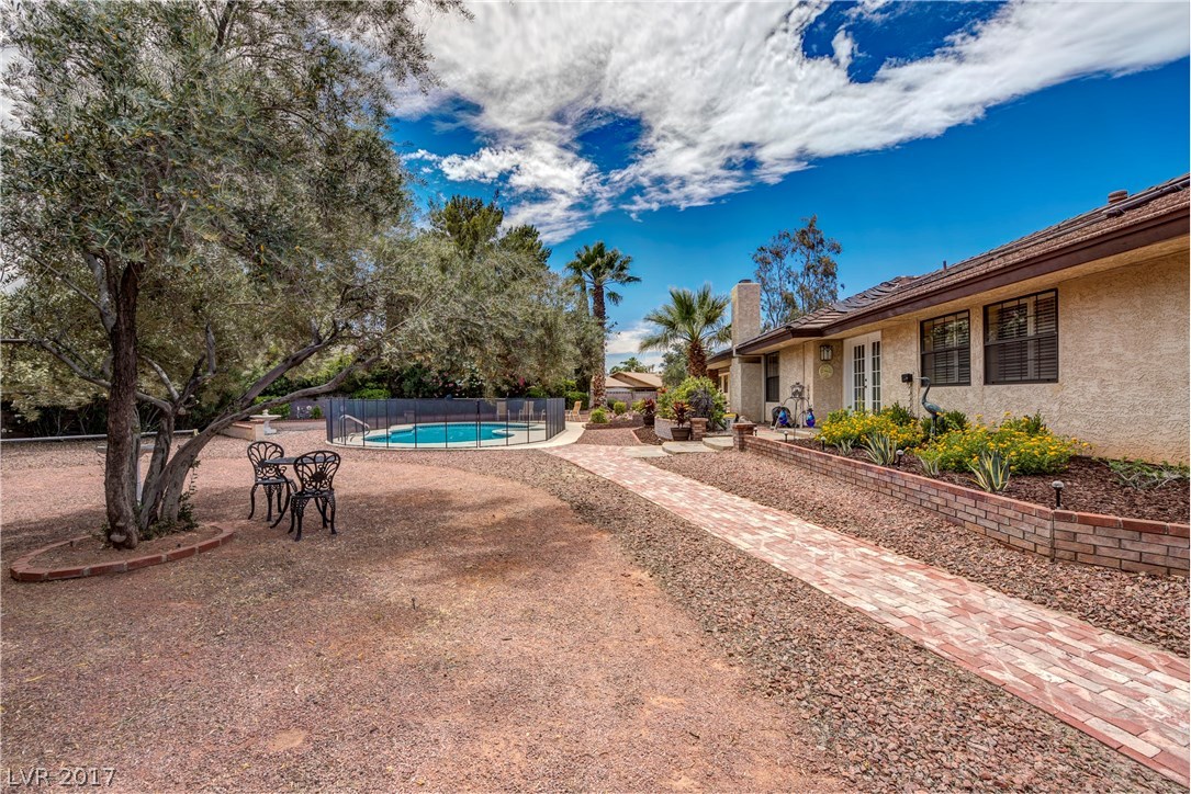 1660 Westwind Road Las Vegas, NV 89146 - Photo 14 of 32 Gallery Image 14