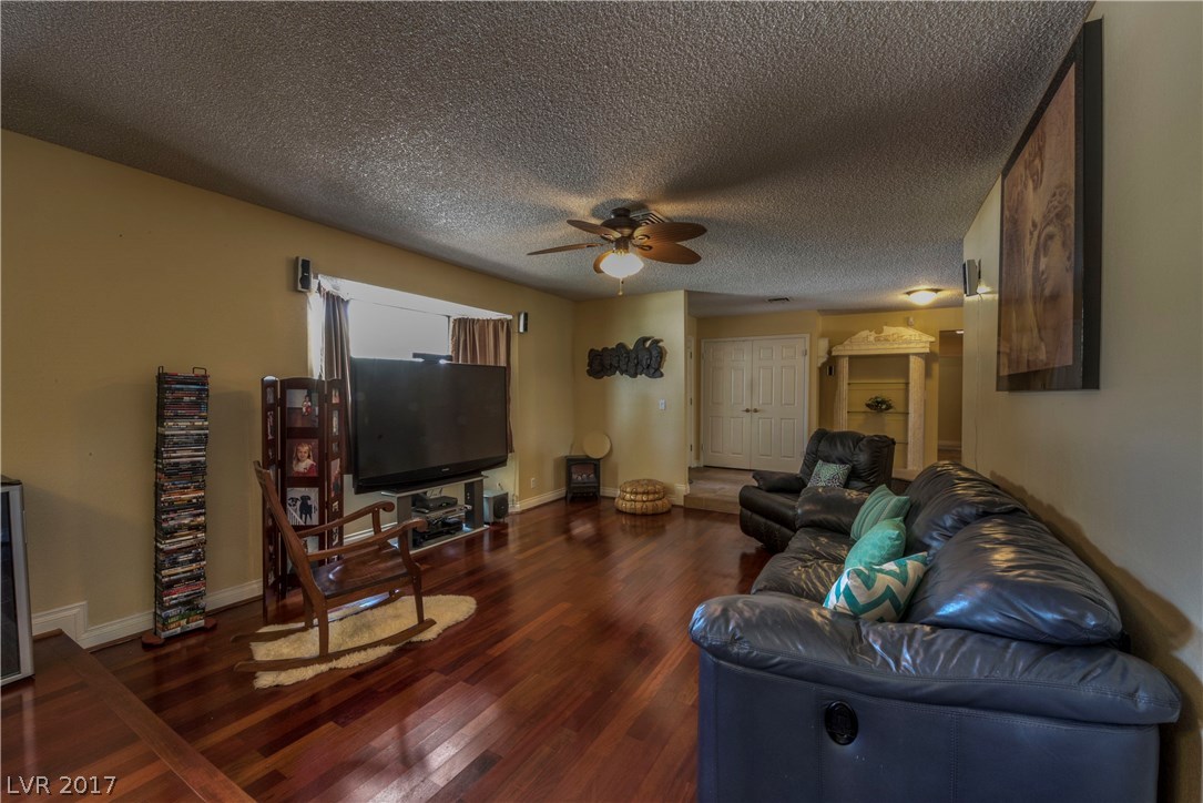 1660 Westwind Road Las Vegas, NV 89146 - Photo 17 of 32 Gallery Image 17