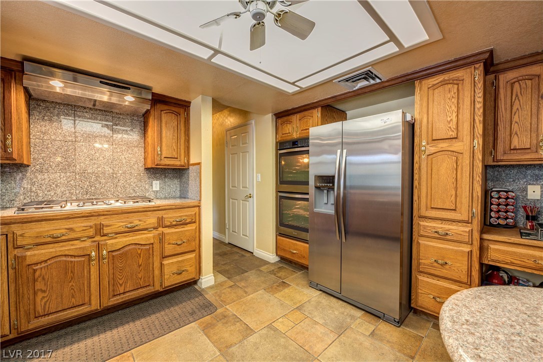 1660 Westwind Road Las Vegas, NV 89146 - Photo 21 of 32 Gallery Image 21