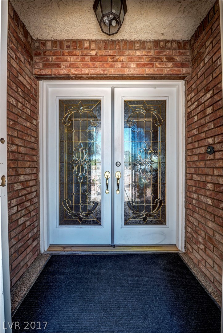 1660 Westwind Road Las Vegas, NV 89146 - Photo 5 of 32 Gallery Image 5