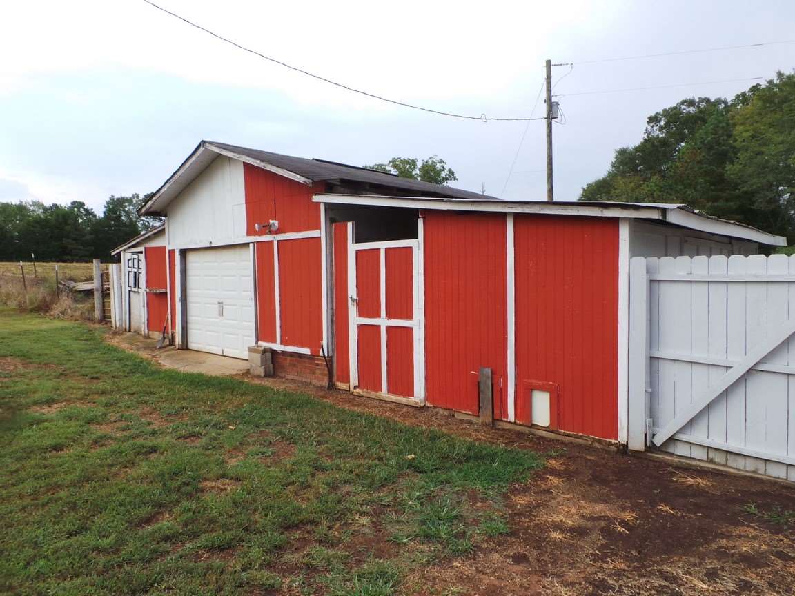 2997 State Rd S-11-54 Gaffney, SC 29340 - Photo 18 of 31
