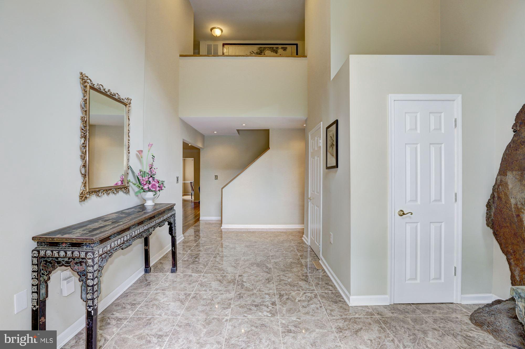 10600 Vantage Court Potomac, MD 20854 - Photo 4 of 30 Interior (General)