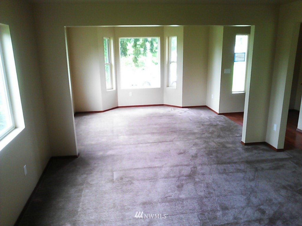 1754 Southwest Cook Road Port Orchard, WA 98367 - Photo 3 of 13 Gallery Image 3