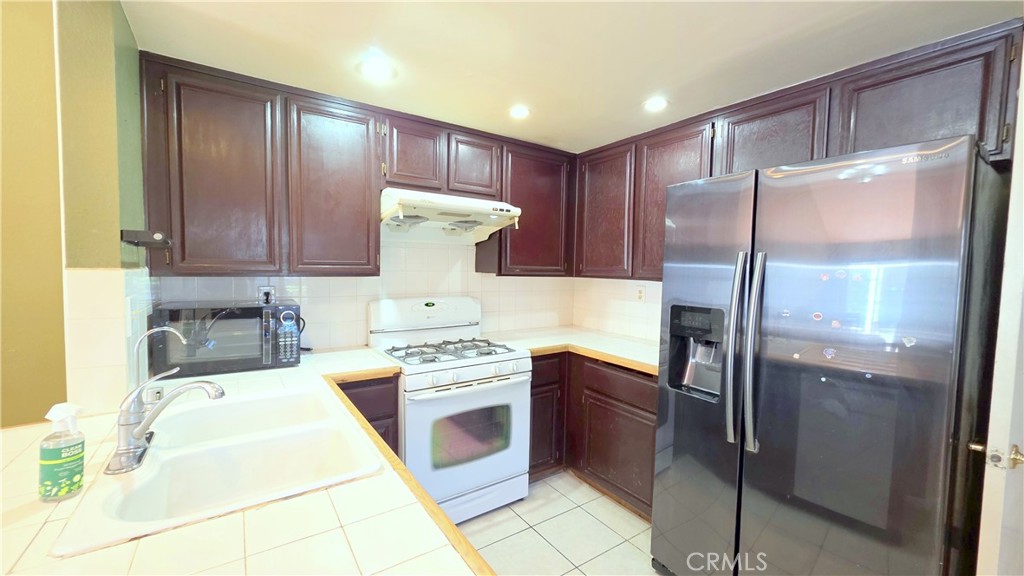 2007 Silver Hawk Drive, Unit 2 Diamond Bar, CA 91765 - Photo 6 of 27