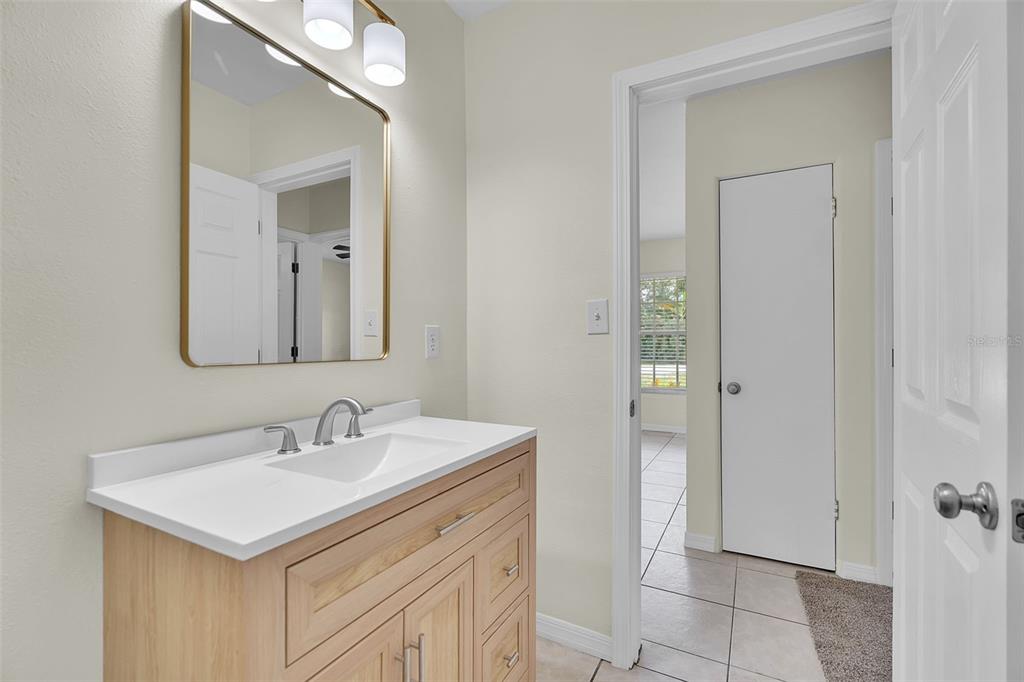 516 Laurel Road West Nokomis, FL 34275 - Photo 24 of 31 Gallery Image 24