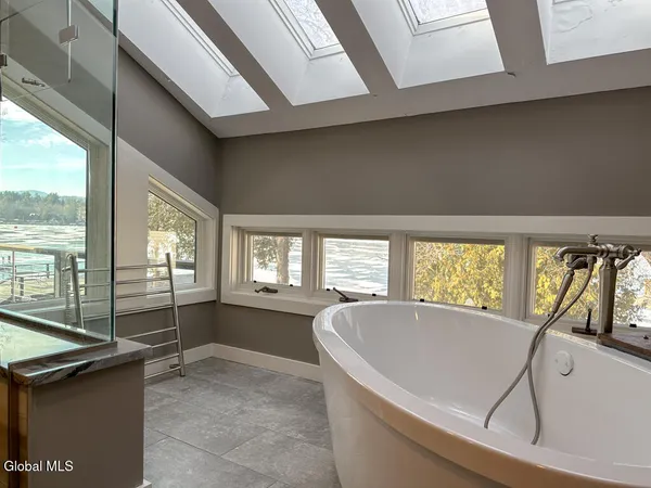 $4,998,000 | 3 Heron Hollow, Queensbury, NY 12804
