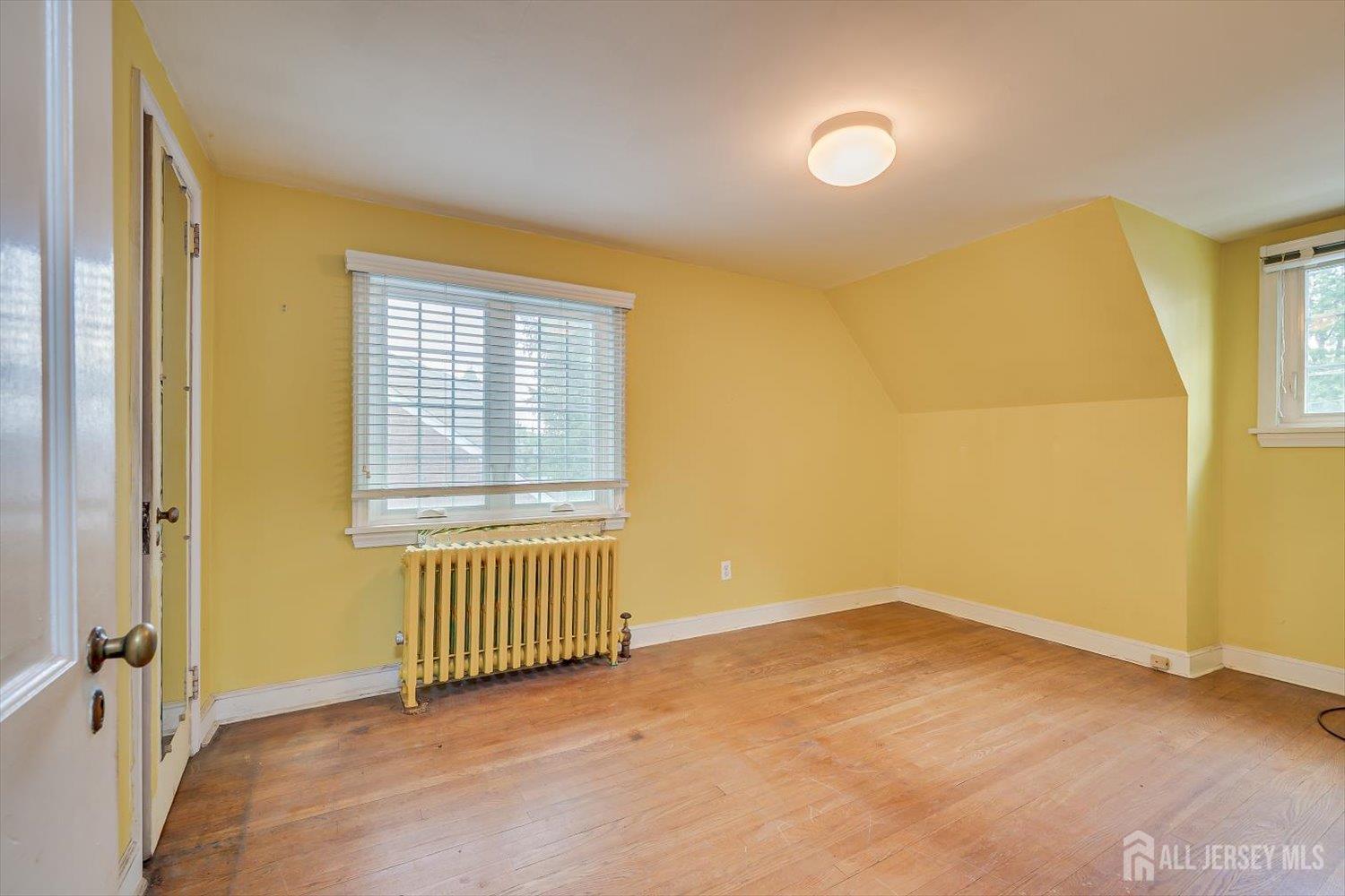 289 Hazel Place Union, NJ 07083 - Photo 18 of 23