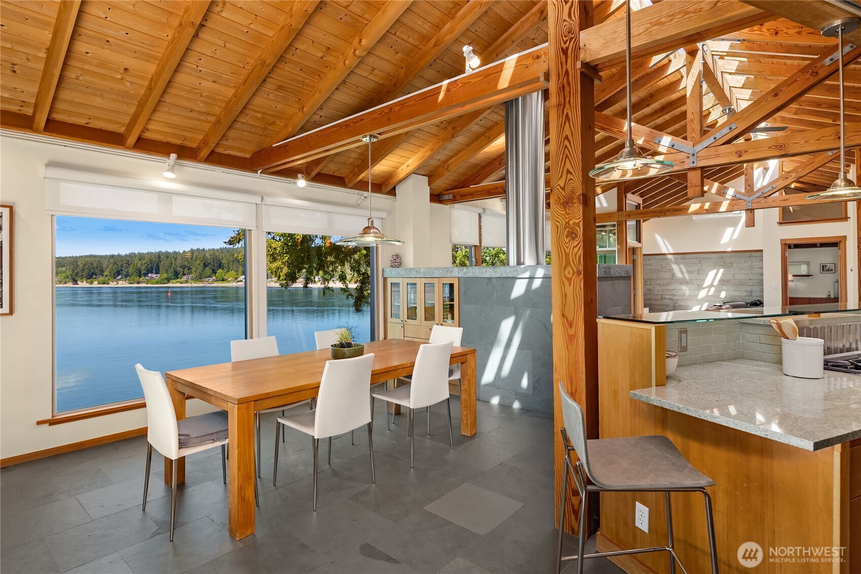 16221 Reitan Road Northeast Bainbridge Island, WA 98110 - Photo 19 of 40