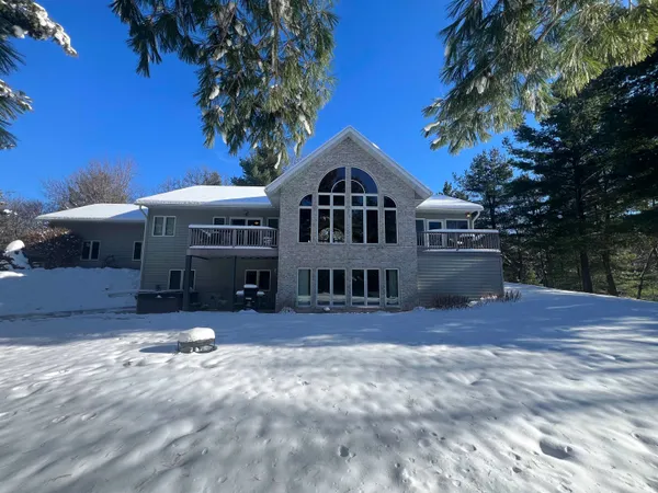 $699,900 | N6921 Sandstone Drive, Mauston, WI 53948