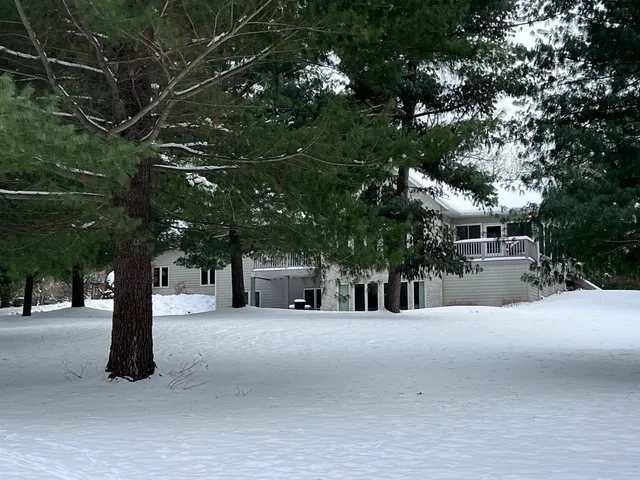 $699,900 | N6921 Sandstone Drive, Mauston, WI 53948