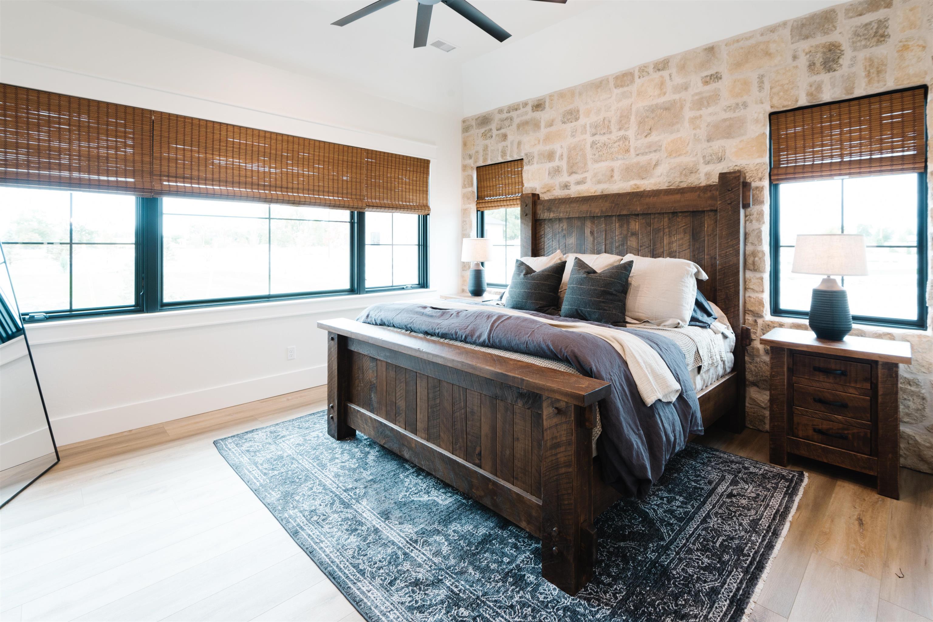 983 Farm House Road Grand Junction, CO 81505 - Photo 17 of 34 a bedroom with a bed and a window