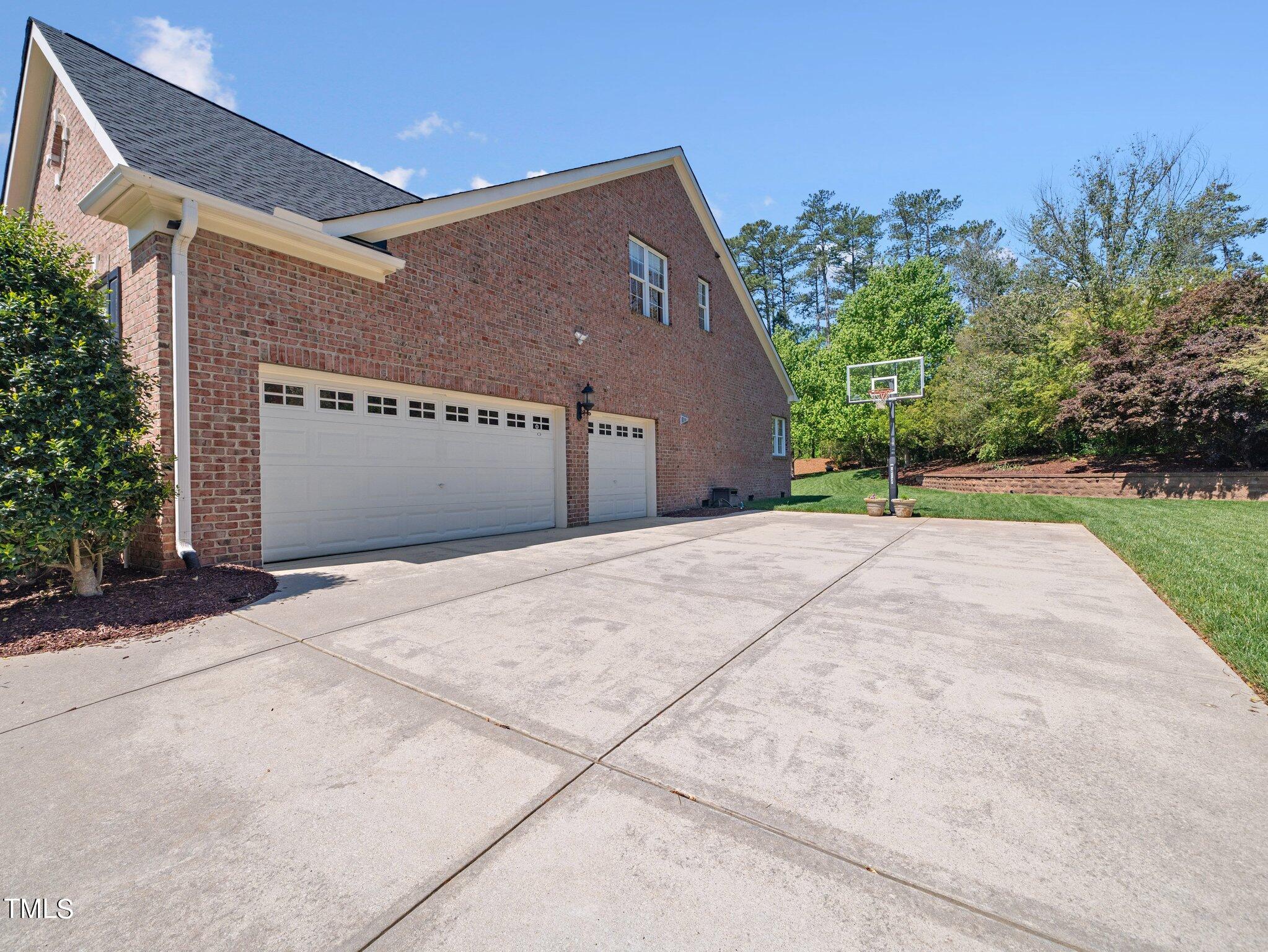 9713 Broadrun Drive Raleigh, NC 27617 - Photo 47 of 62 60-web-or-mls-9713 Broadrun-16