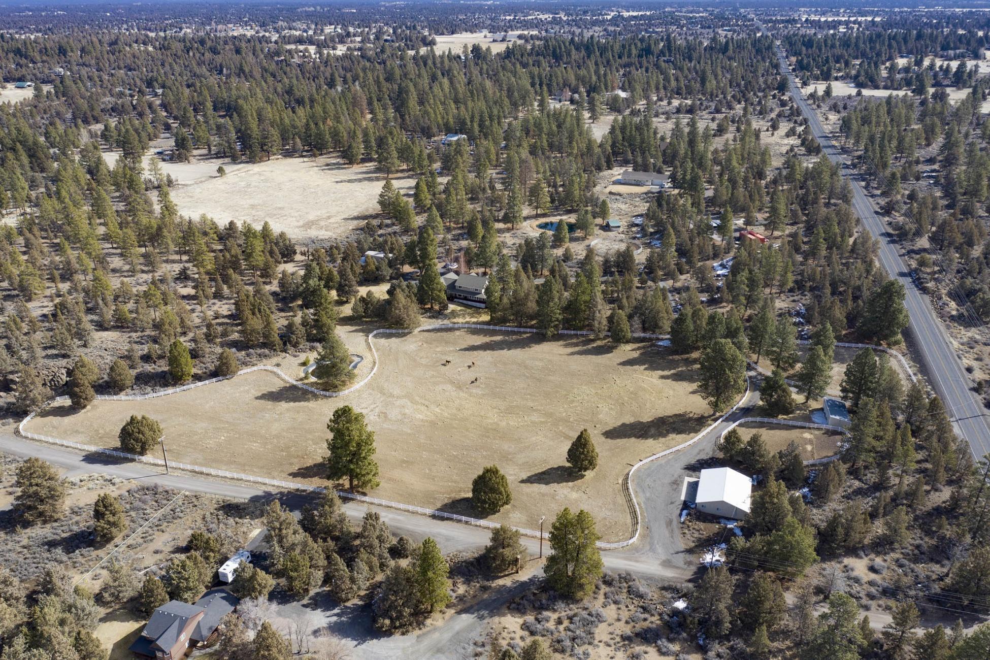 21620 Rickard Road Bend, OR 97702 - Photo 3 of 49 batch_02