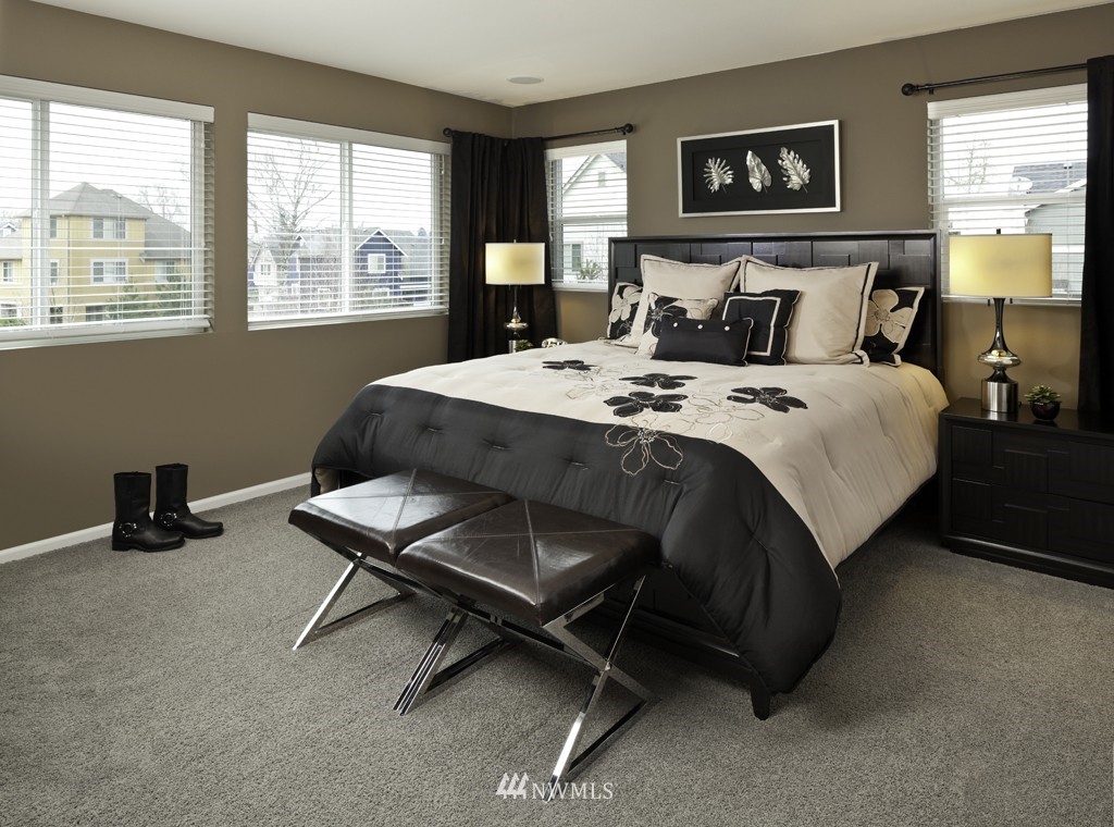 6600 High Point Drive Southwest, Unit 7 Seattle, WA 98126 - Photo 5 of 10 Gallery Image 5