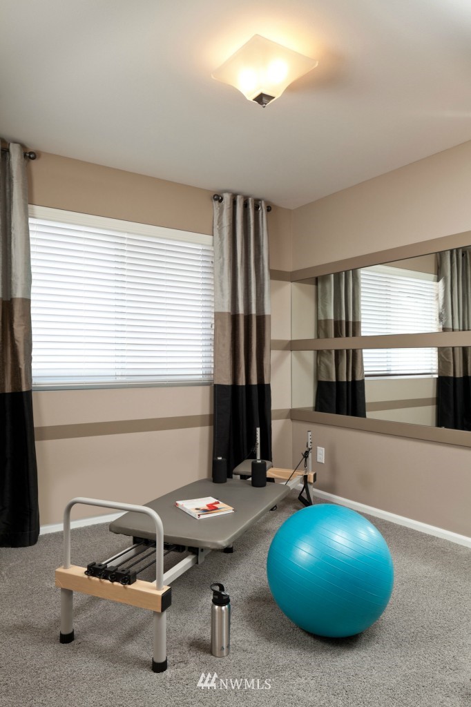 6600 High Point Drive Southwest, Unit 7 Seattle, WA 98126 - Photo 9 of 10 Gallery Image 9