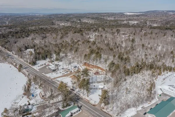 $425,000 | 1050 Dover Road, Epsom, NH 03234