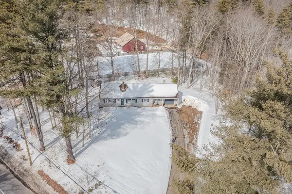 $425,000 | 1050 Dover Road, Epsom, NH 03234