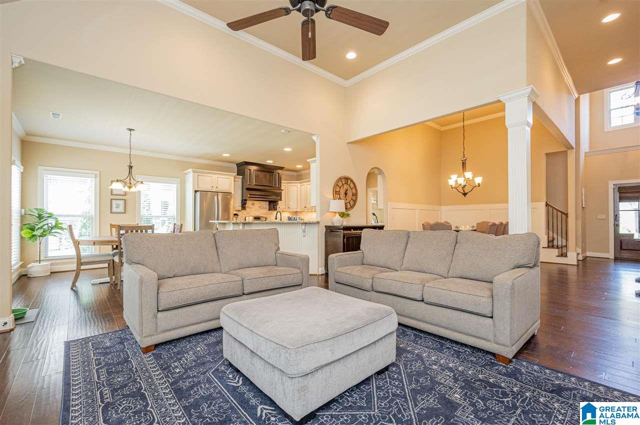 383 Strathaven Drive Pelham, AL 35124 - Photo 5 of 50