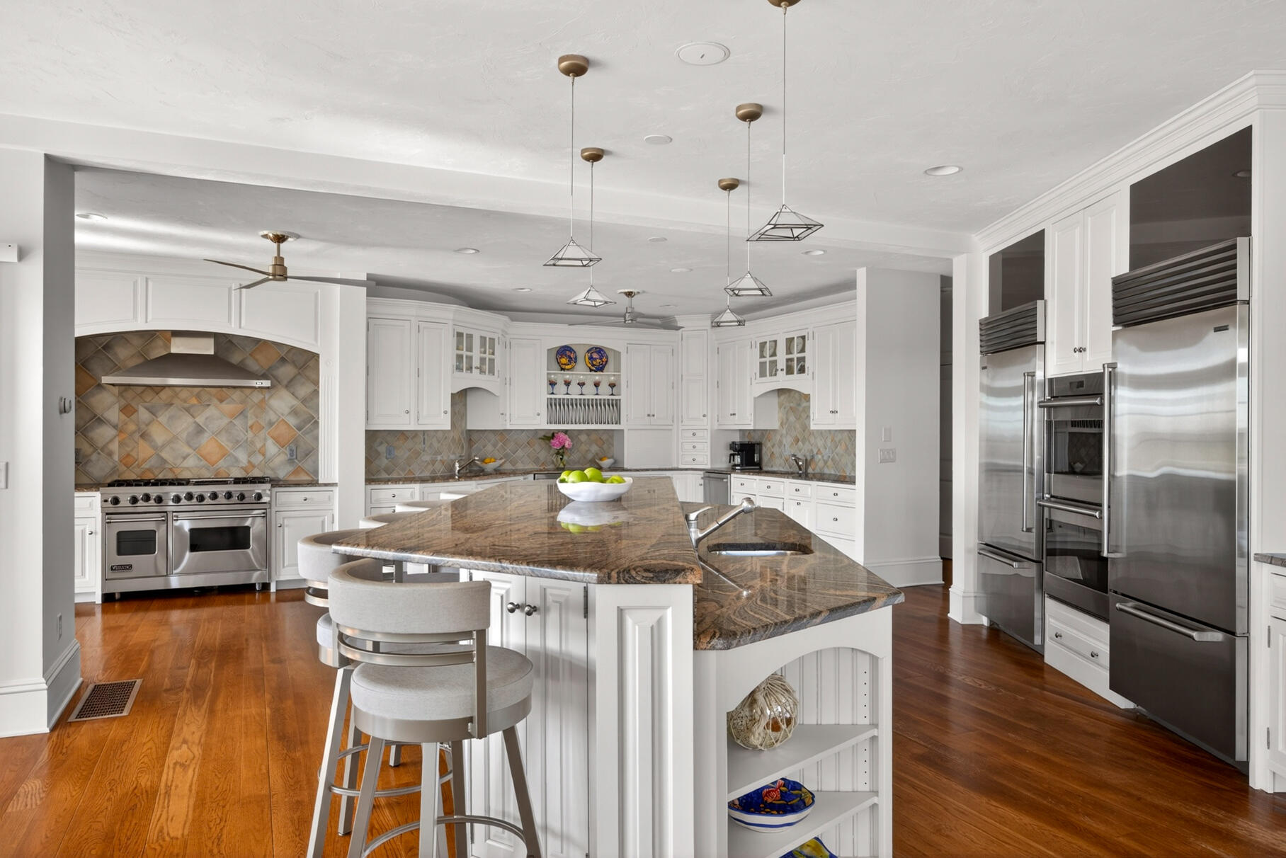 39 Naushon Road South Falmouth, MA 02540 - Photo 15 of 42 9L4A9729