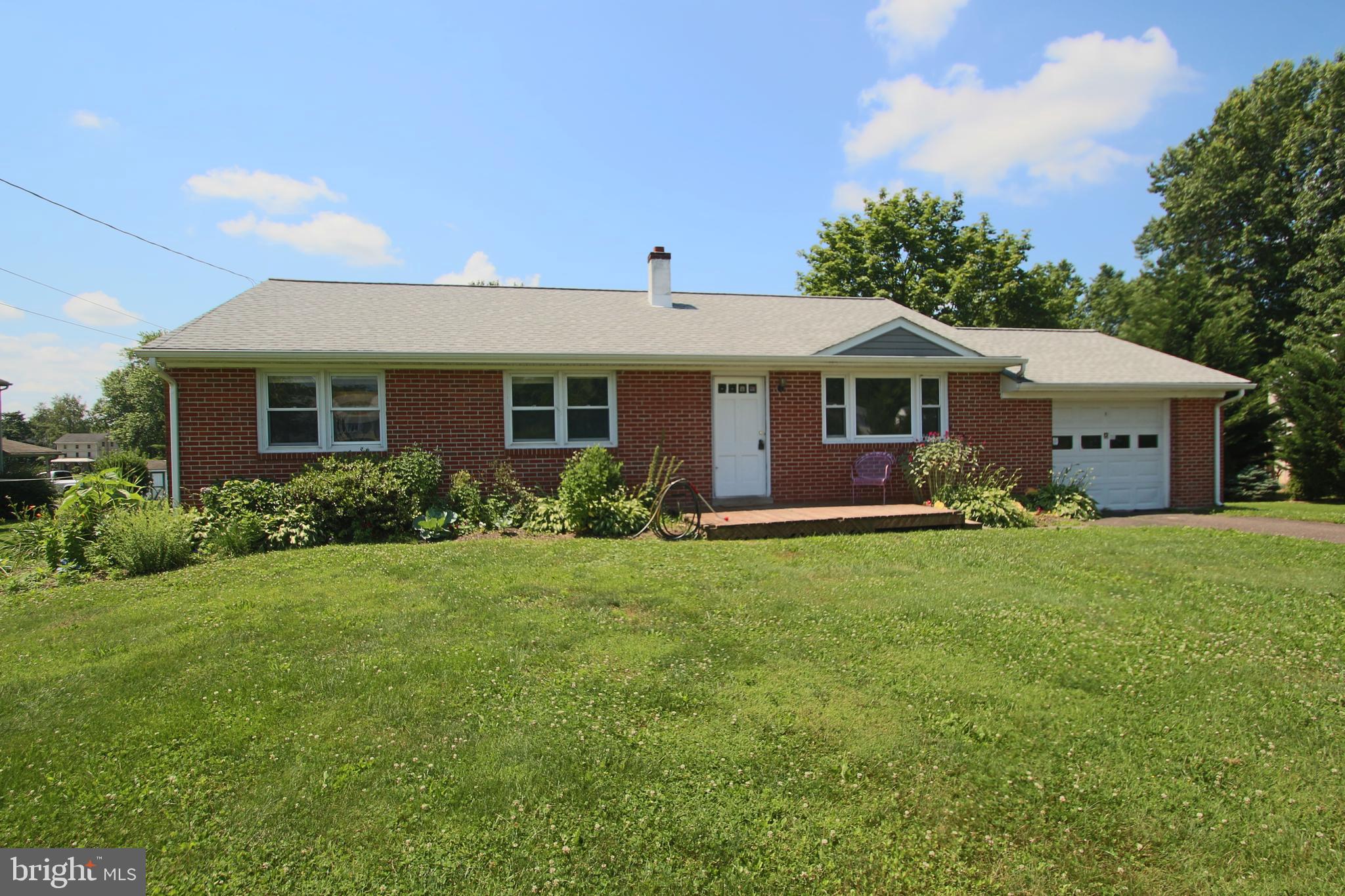 22 Marcel Avenue Spring City, PA 19475 - Photo 2 of 18 Gallery Image 2