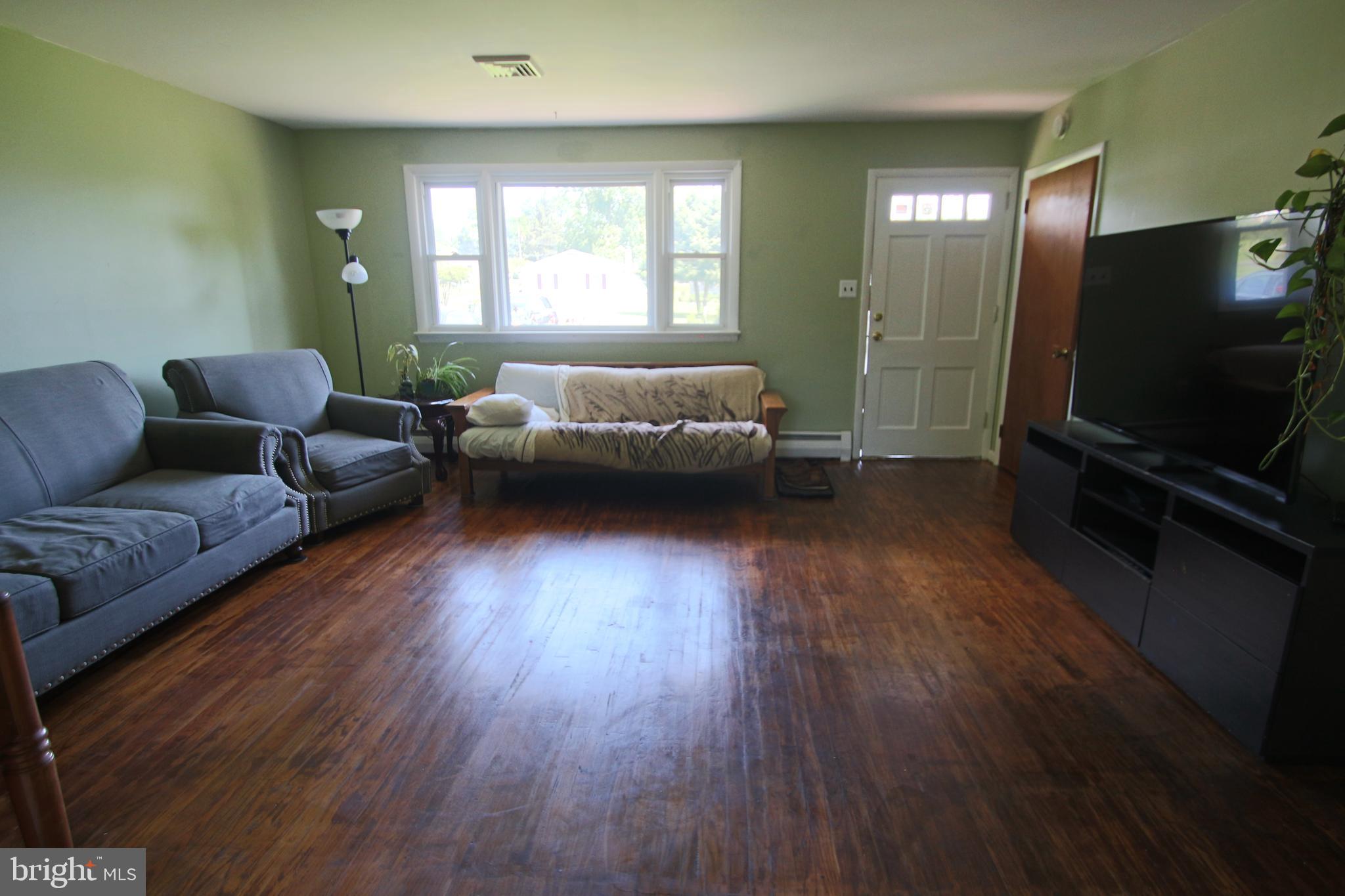 22 Marcel Avenue Spring City, PA 19475 - Photo 3 of 18 Gallery Image 3
