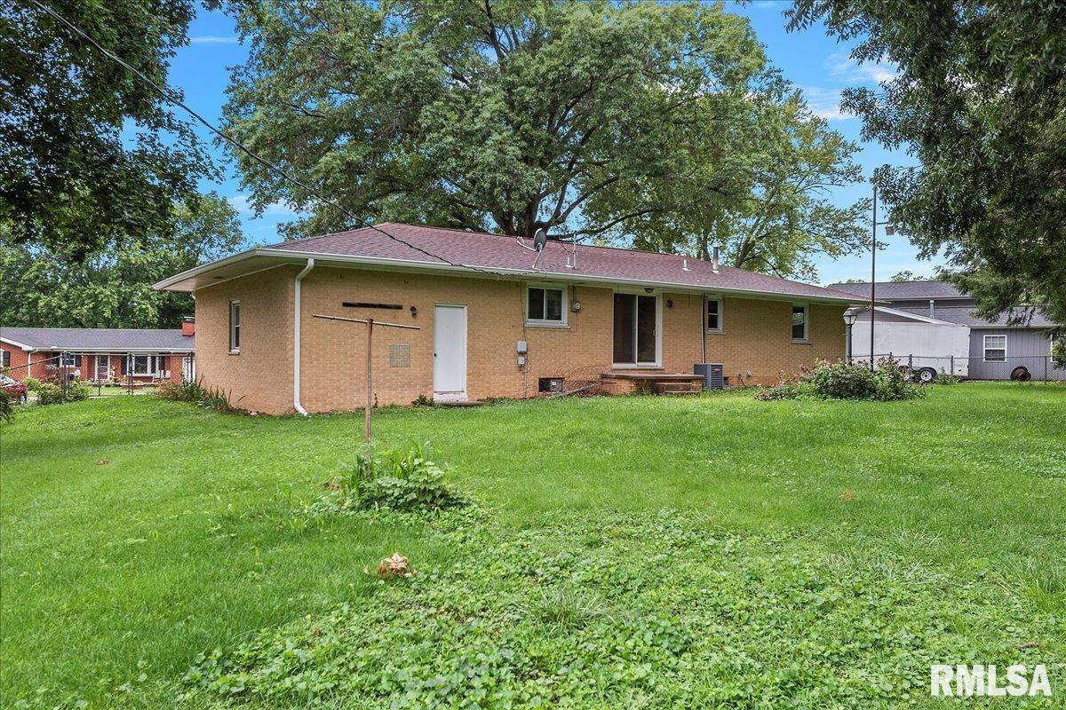 132 Willow Road Rochester, IL 62563 - Photo 30 of 40