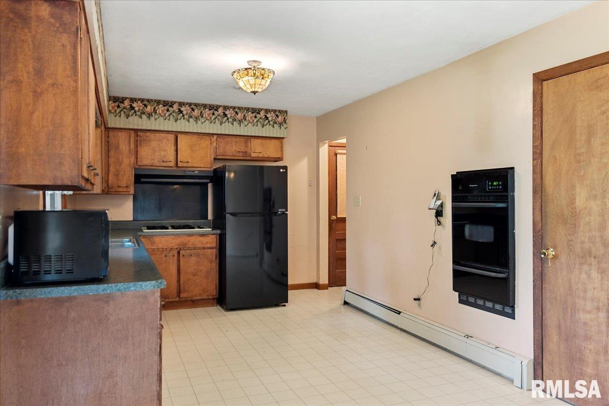 132 Willow Road Rochester, IL 62563 - Photo 8 of 40