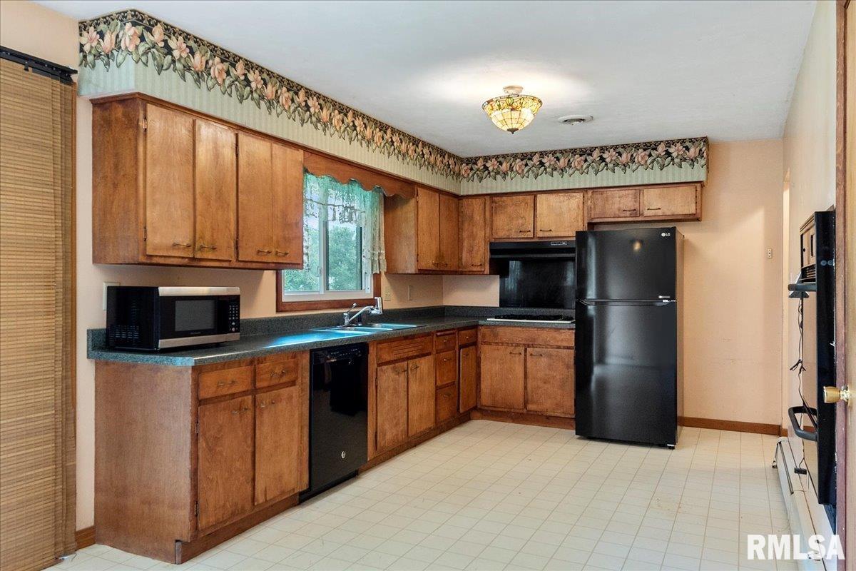 132 Willow Road Rochester, IL 62563 - Photo 9 of 40