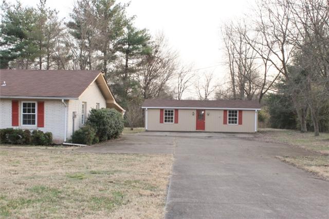 1381 Harrison Road Murfreesboro, TN 37128 - Photo 2 of 15