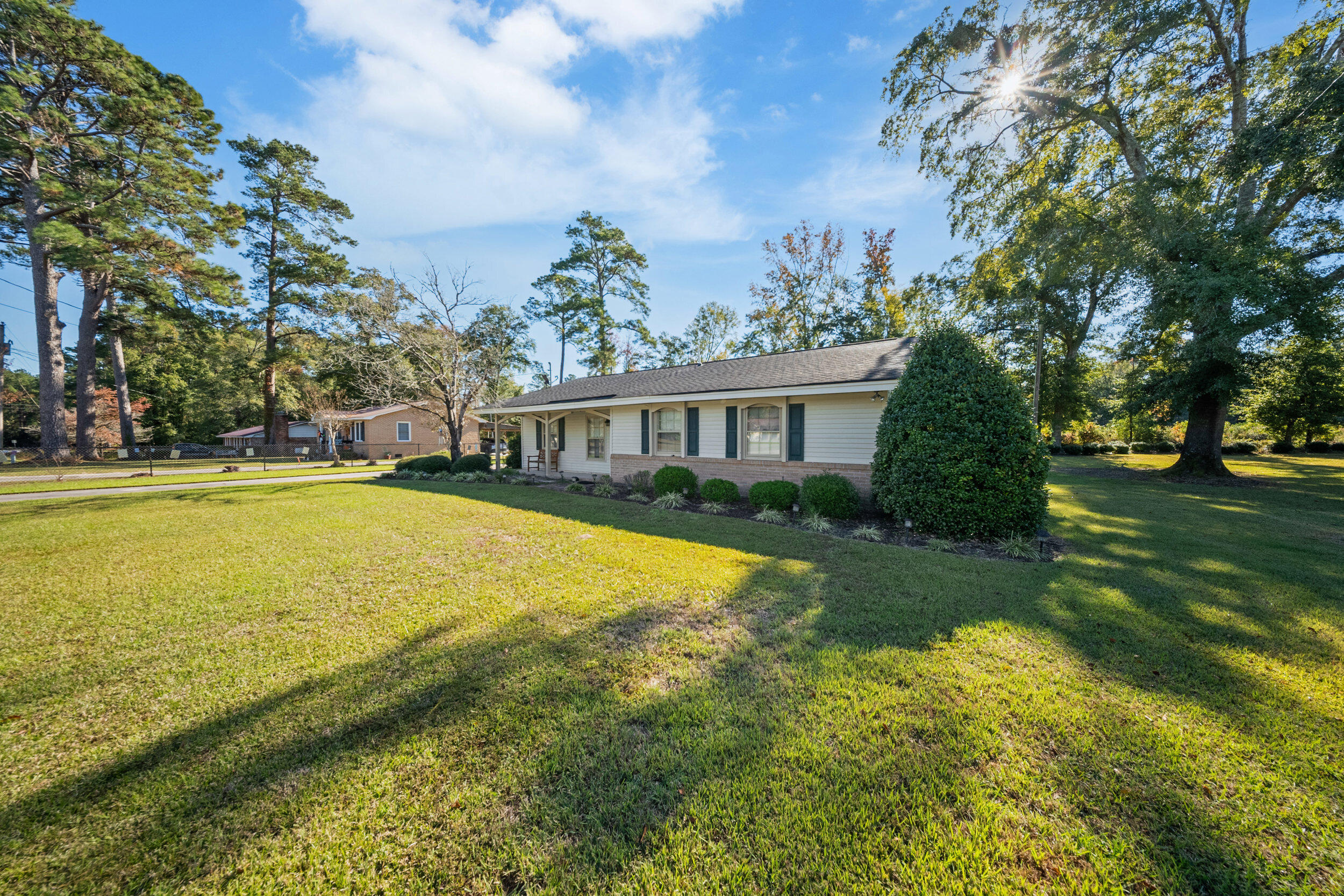 157 State Rd S-5-452 Bamberg, SC 29003 - Photo 2 of 29 157 Charles St front side