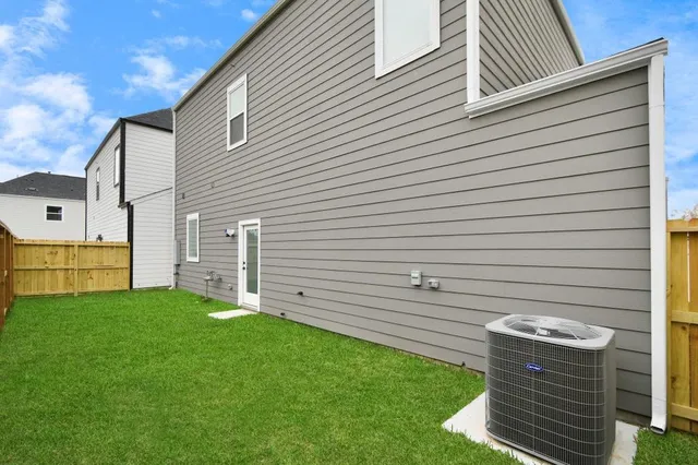 $2,100 | 407 Stonework Oaks Lane, Houston, TX 77076