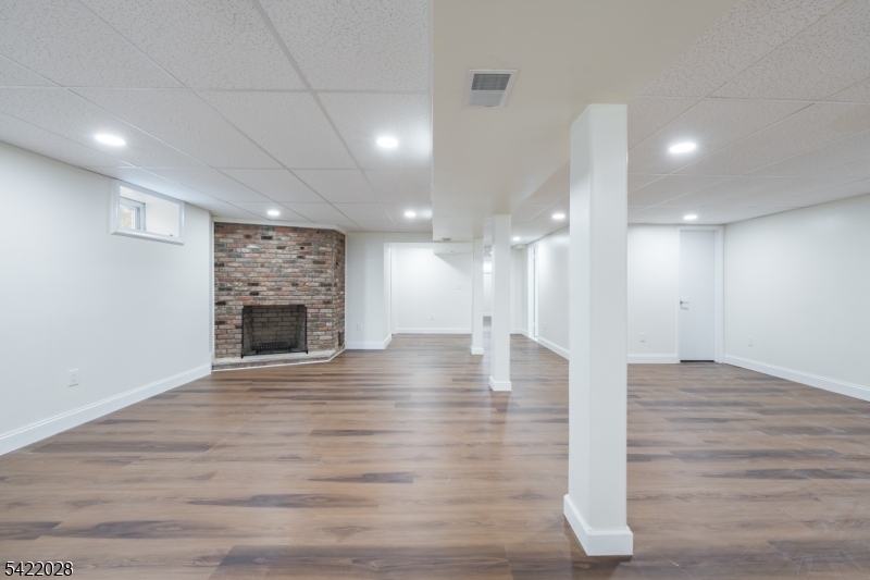 6 Windsor Way Berkeley Heights, NJ 07922 - Photo 32 of 36 a view of a livingroom with a fireplace