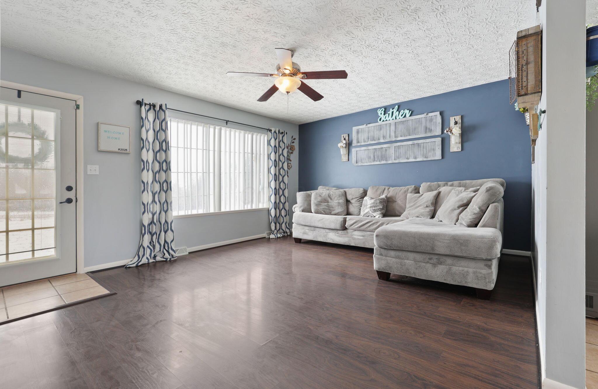 12821 Chambers Road Sunbury, OH 43074 - Photo 5 of 50 7-web-or-mls-0N4A9503_1