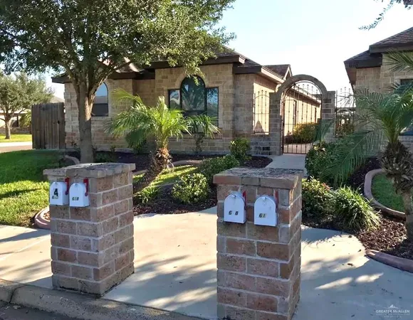$875 | 618 DFW Drive, Unit 2, Edinburg, TX 78539