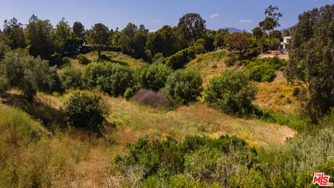 $1,250,000 | 6825 Fernhill Drive, Malibu, CA 90265